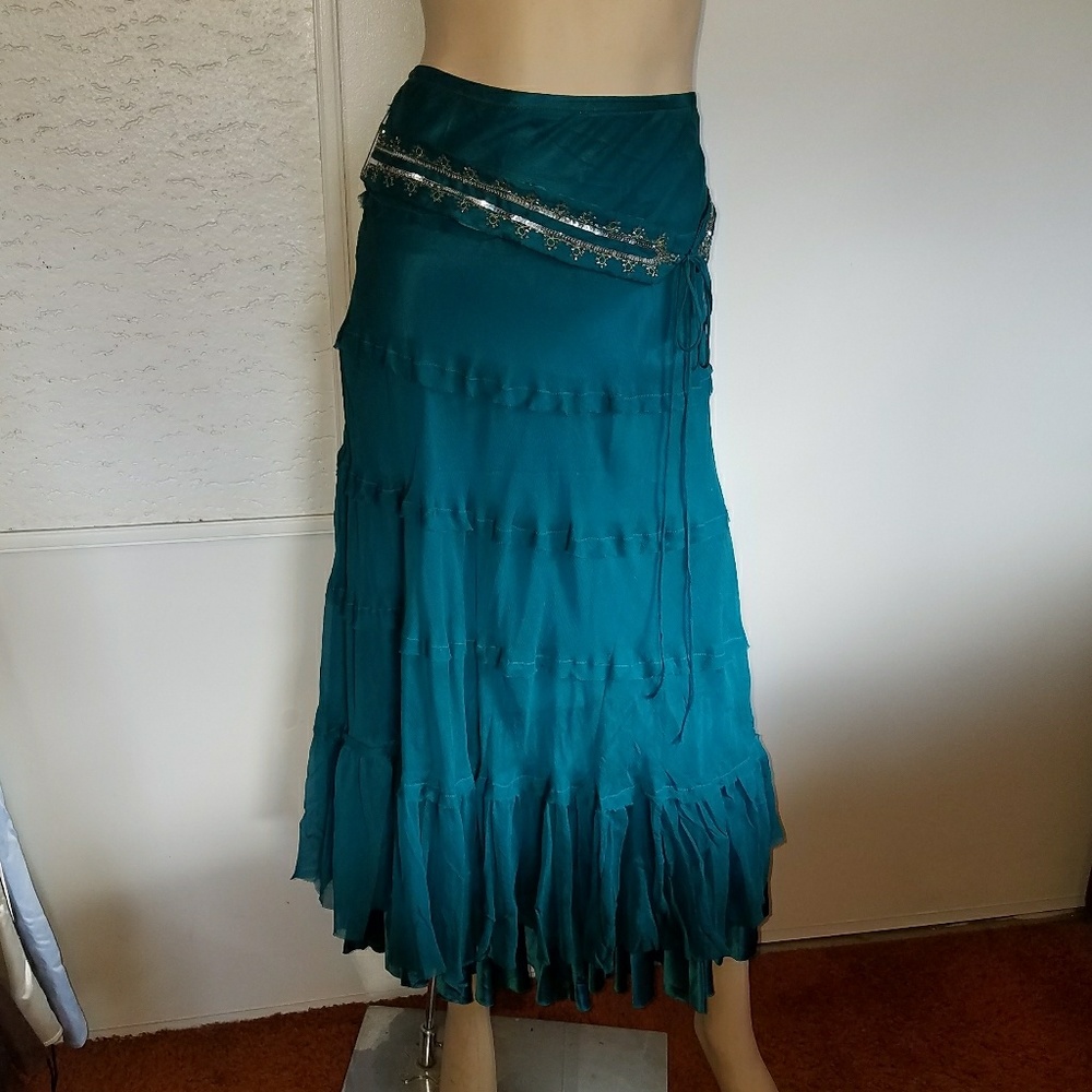 NWOT- SILK Teal skirt with Beaded belt